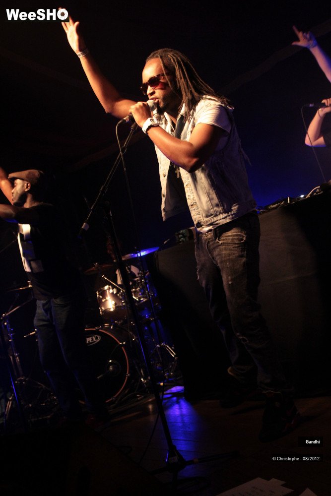 18/18 photos du spectacle Gandhi