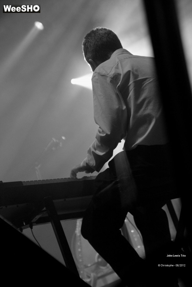 9/10 photos du spectacle John Lewis Trio