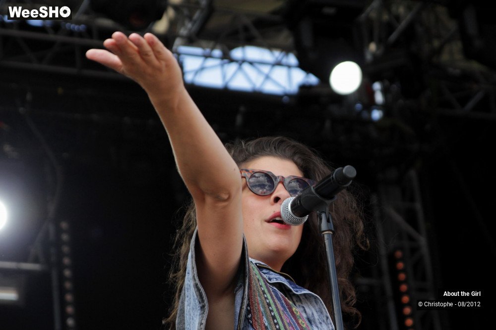 2/40 photos du spectacle About the Girl