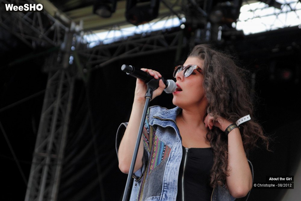 5/40 photos du spectacle About the Girl