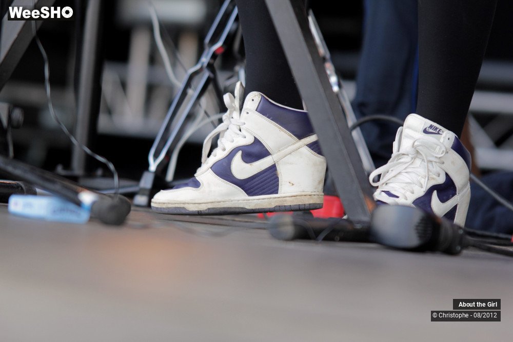 6/40 photos du spectacle About the Girl