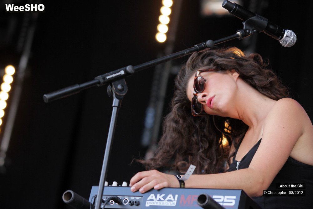 14/40 photos du spectacle About the Girl