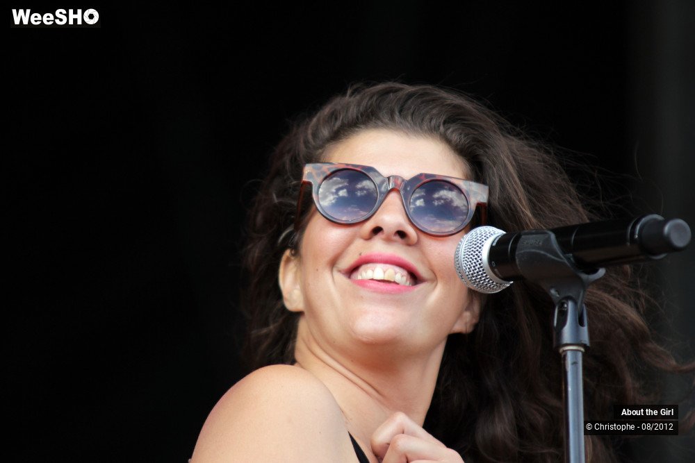 17/40 photos du spectacle About the Girl