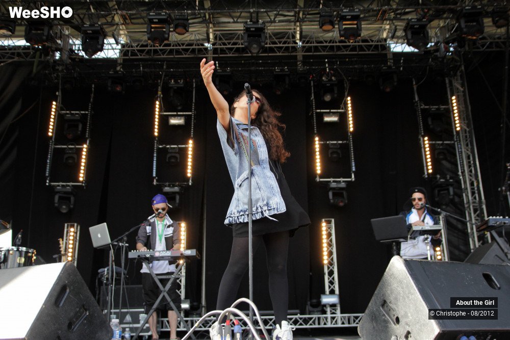 21/40 photos du spectacle About the Girl