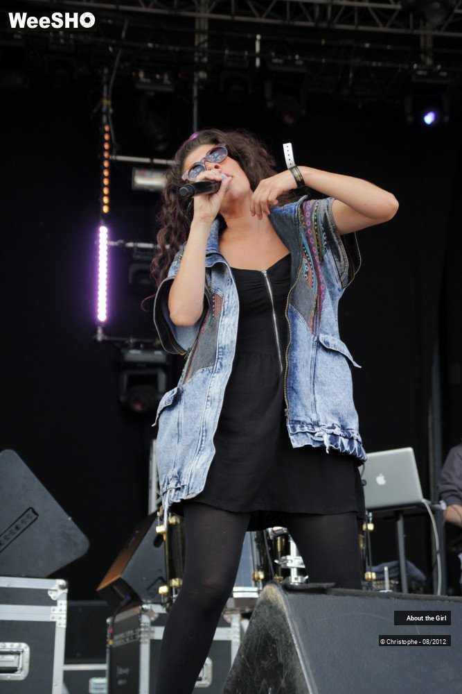 30/40 photos du spectacle About the Girl