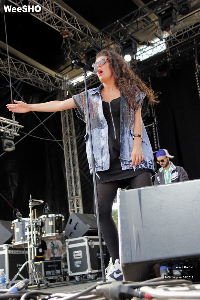 36/40 photos du spectacle About the Girl