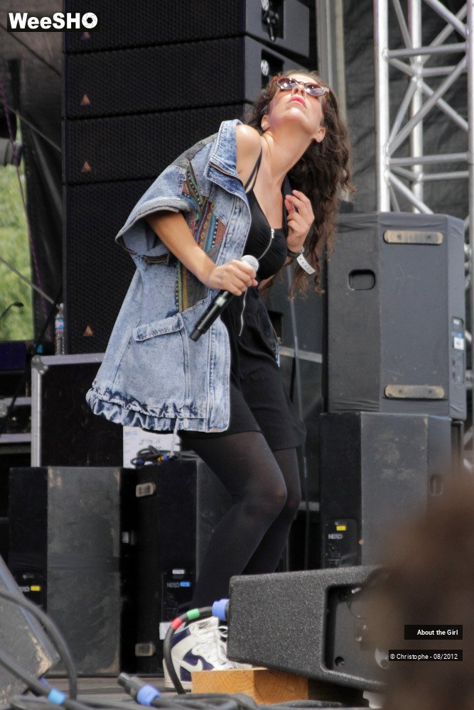 39/40 photos du spectacle About the Girl