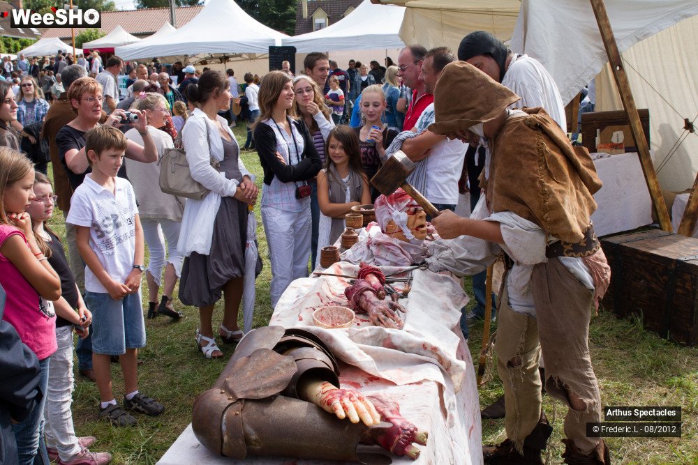 2/9 photos du spectacle Arthus Spectacles