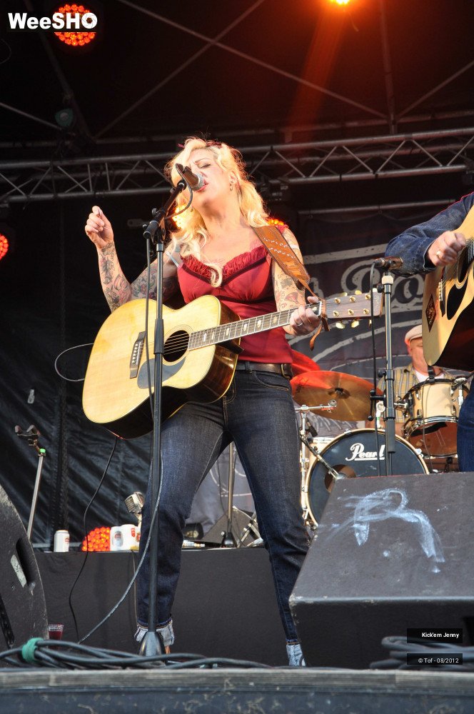 31/32 photos du spectacle Kick'em Jenny  