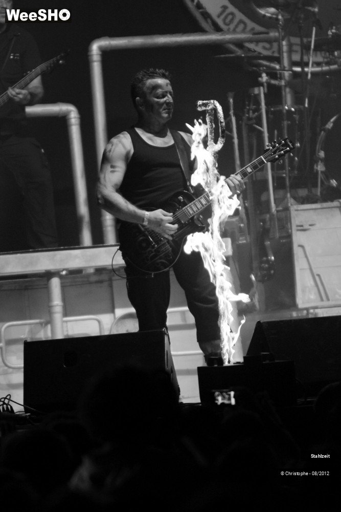 16/19 photos du spectacle Stahlzeit