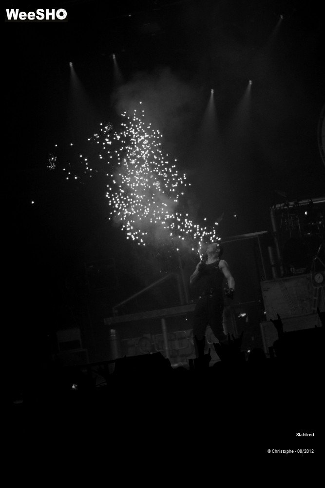 17/19 photos du spectacle Stahlzeit