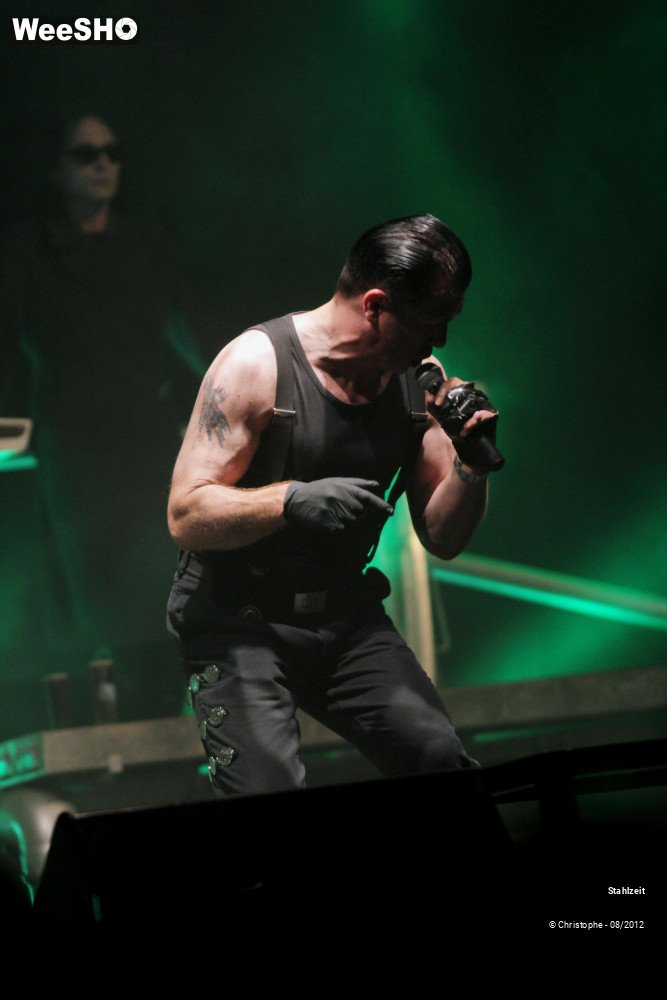 18/19 photos du spectacle Stahlzeit