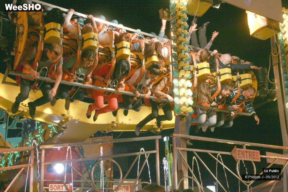 23/38 photos du spectacle Foire aux manèges 2012 Ambiance