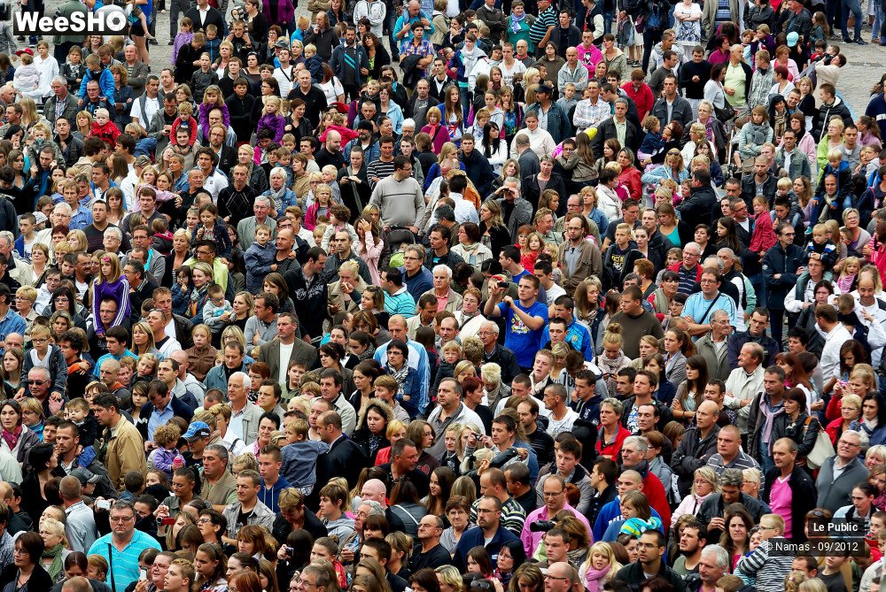 8/34 photos du spectacle Fête de l'Andouille Ambiance