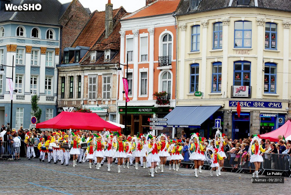 11/34 photos du spectacle Fête de l'Andouille Ambiance