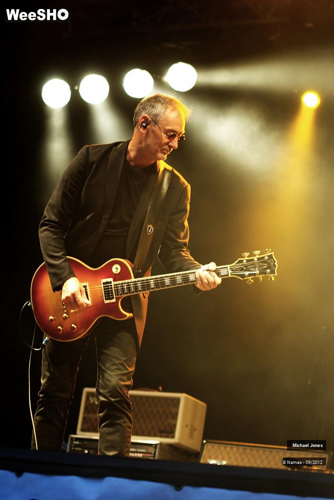 30/34 photos du spectacle Michael Jones