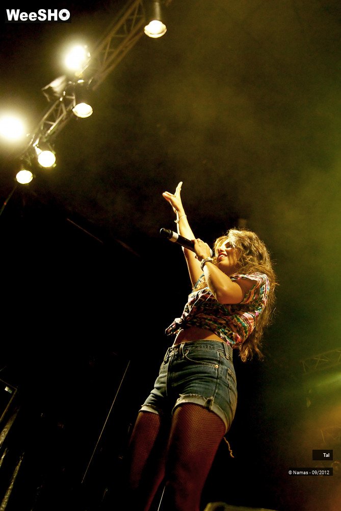 17/27 photos du spectacle Tal