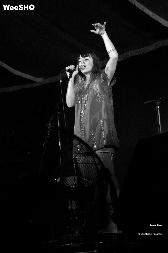 21/21 photos du spectacle Anouk Aiata