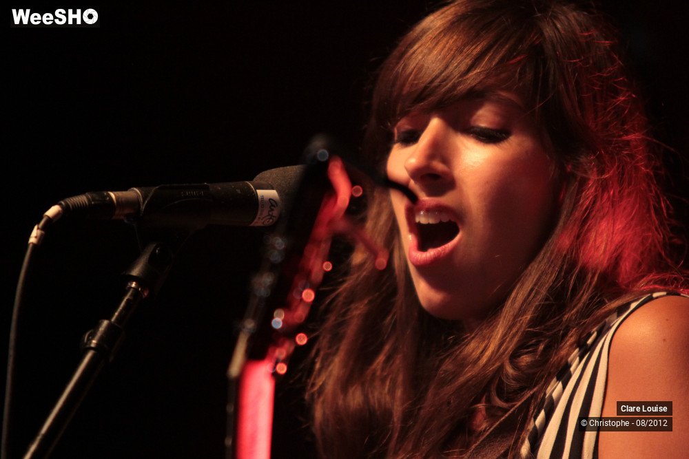 2/33 photos du spectacle Clare Louise