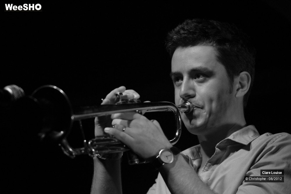 5/33 photos du spectacle Clare Louise