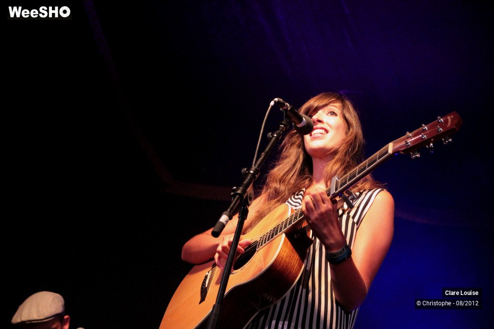 13/33 photos du spectacle Clare Louise