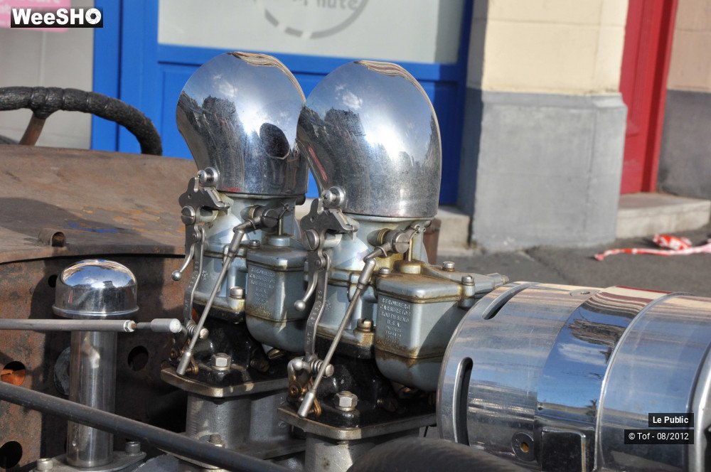 23/24 photos du spectacle US cars & bikes  