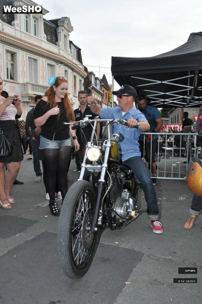 24/24 photos du spectacle US cars & bikes  