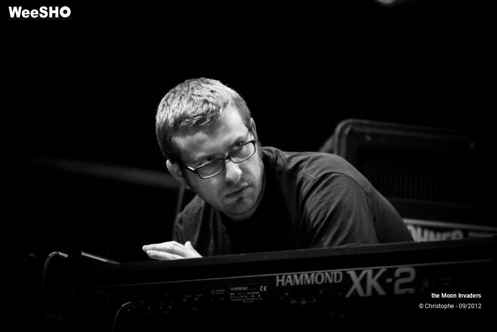 4/20 photos du spectacle The Moon Invaders