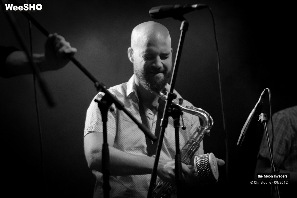 10/20 photos du spectacle The Moon Invaders