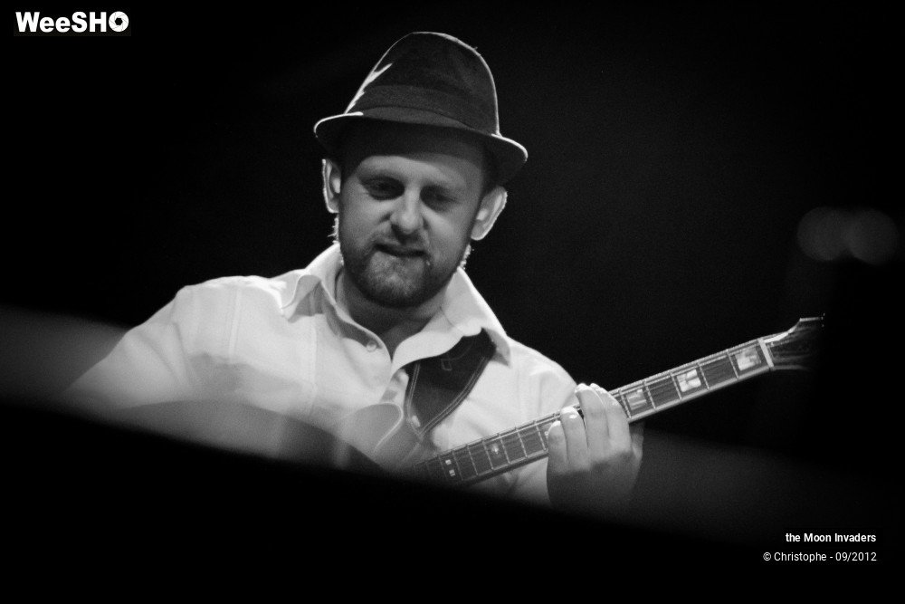 13/20 photos du spectacle The Moon Invaders