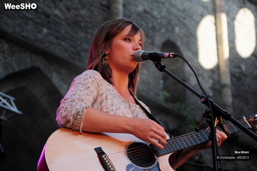 17/28 photos du spectacle Noa Moon