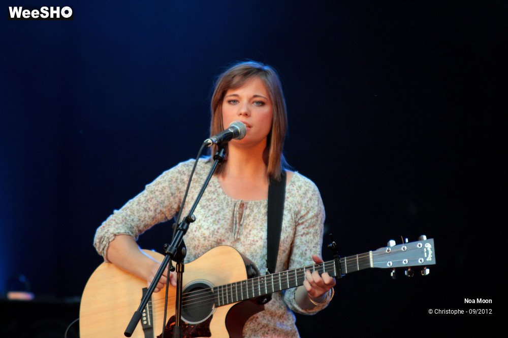 19/28 photos du spectacle Noa Moon