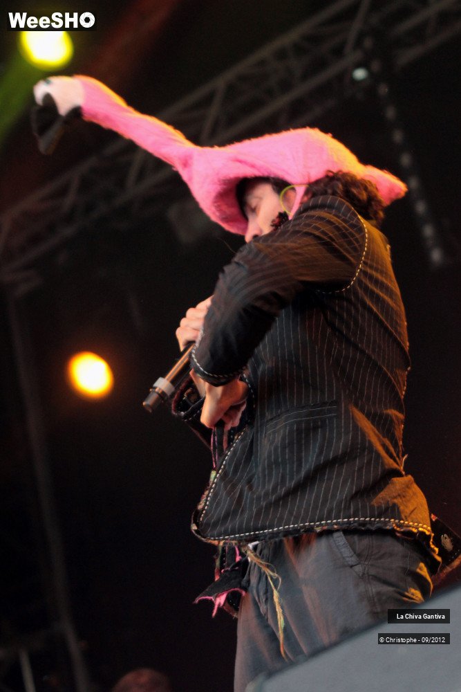 25/33 photos du spectacle La Chiva Gantiva