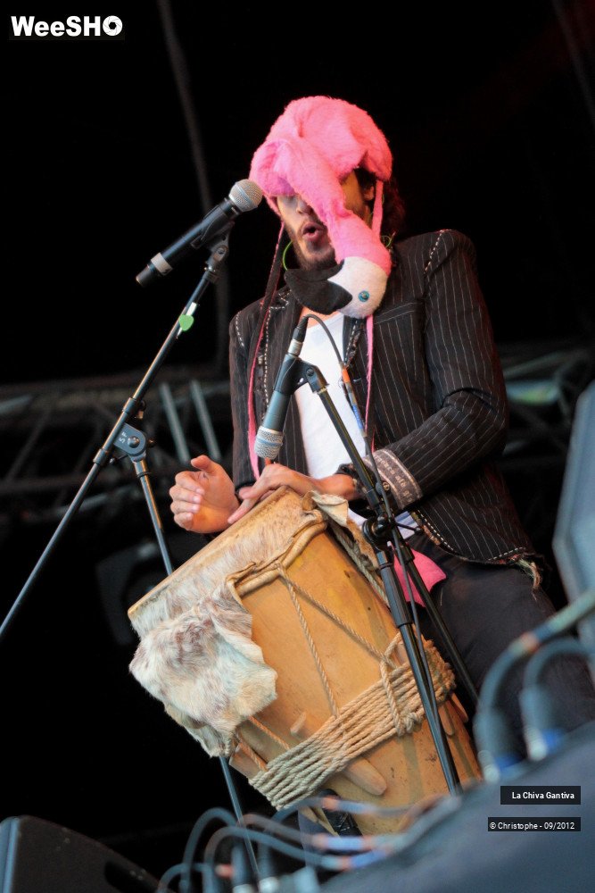 26/33 photos du spectacle La Chiva Gantiva