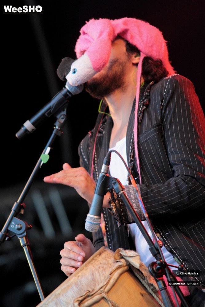 28/33 photos du spectacle La Chiva Gantiva