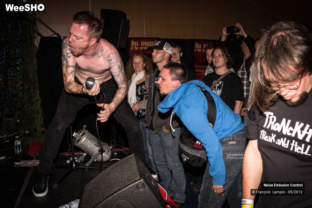 5/35 photos du spectacle Noise Emission Control