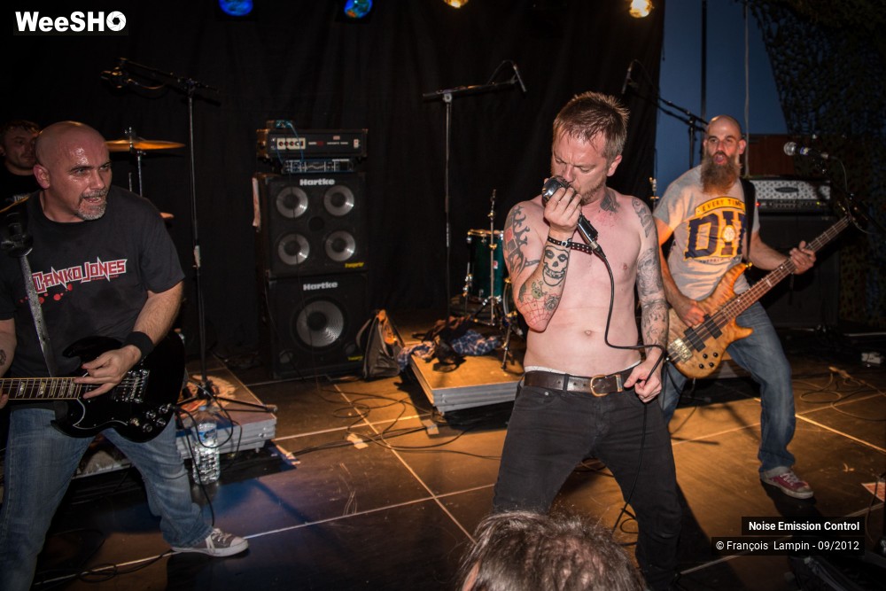 26/35 photos du spectacle Noise Emission Control