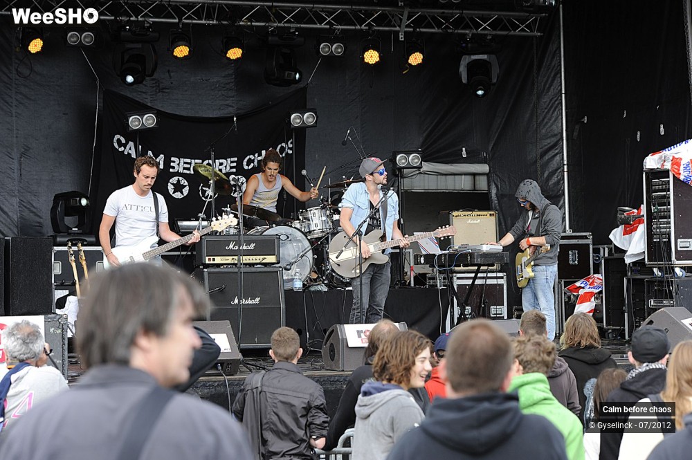 2/22 photos du spectacle Calm Before Chaos