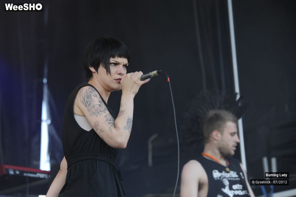 26/31 photos du spectacle Burning Lady