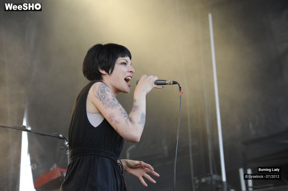 27/31 photos du spectacle Burning Lady