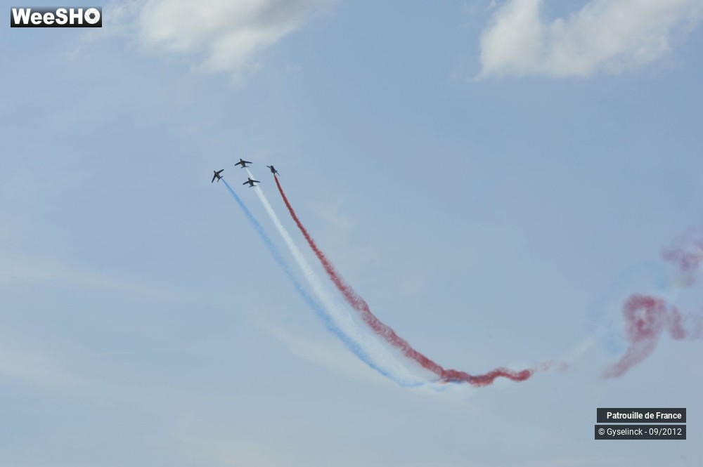 10/33 photos du spectacle Patrouille de France