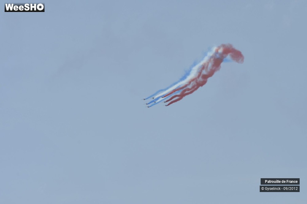 32/33 photos du spectacle Patrouille de France