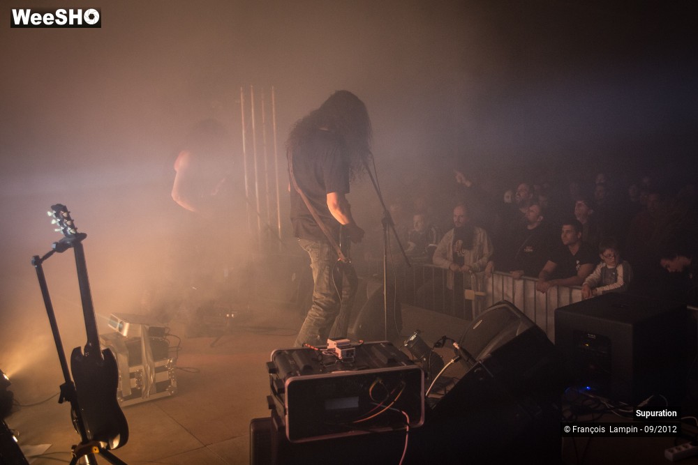 13/28 photos du spectacle Supuration