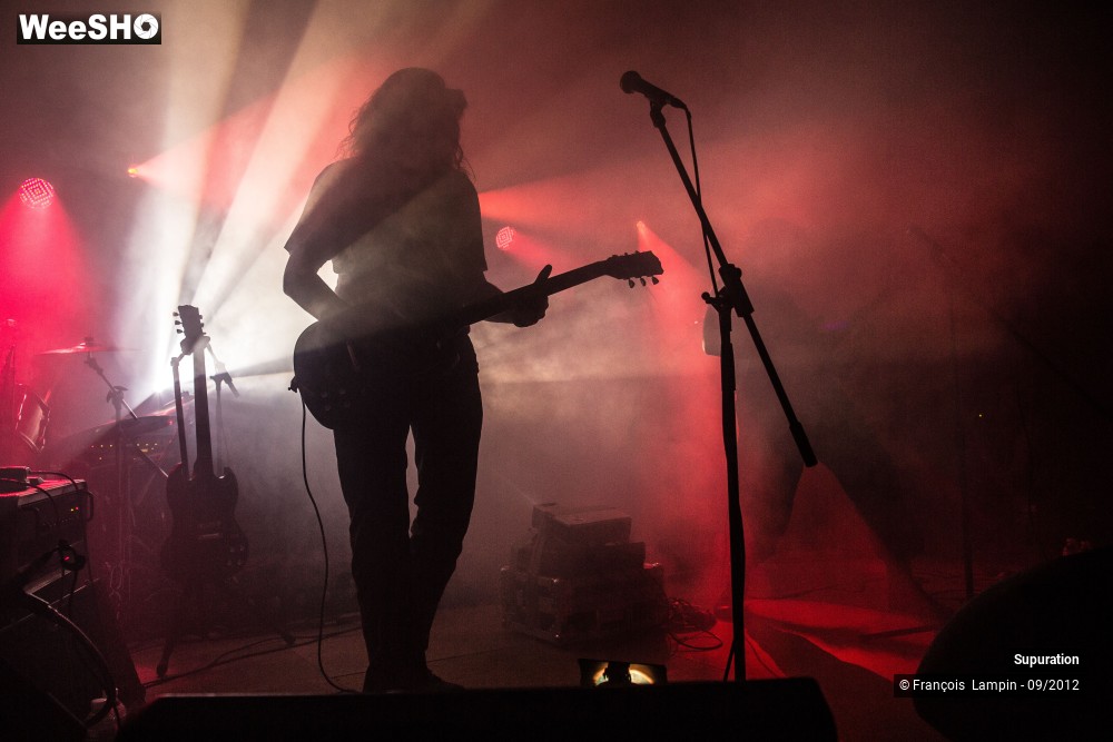 14/28 photos du spectacle Supuration