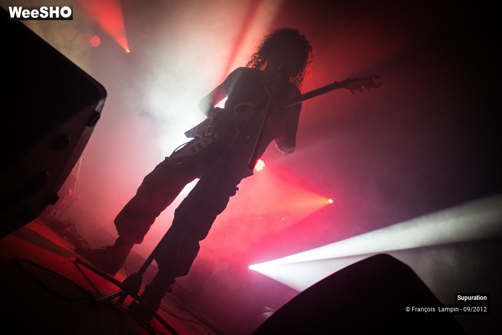 16/28 photos du spectacle Supuration