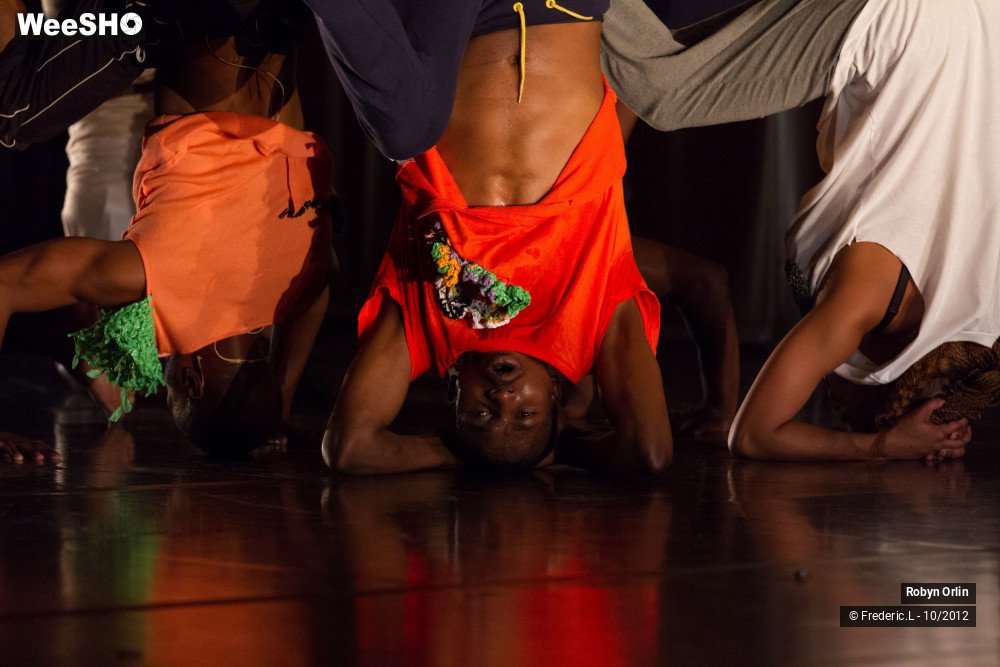 14/42 photos du spectacle Beauty remained for just a moment...