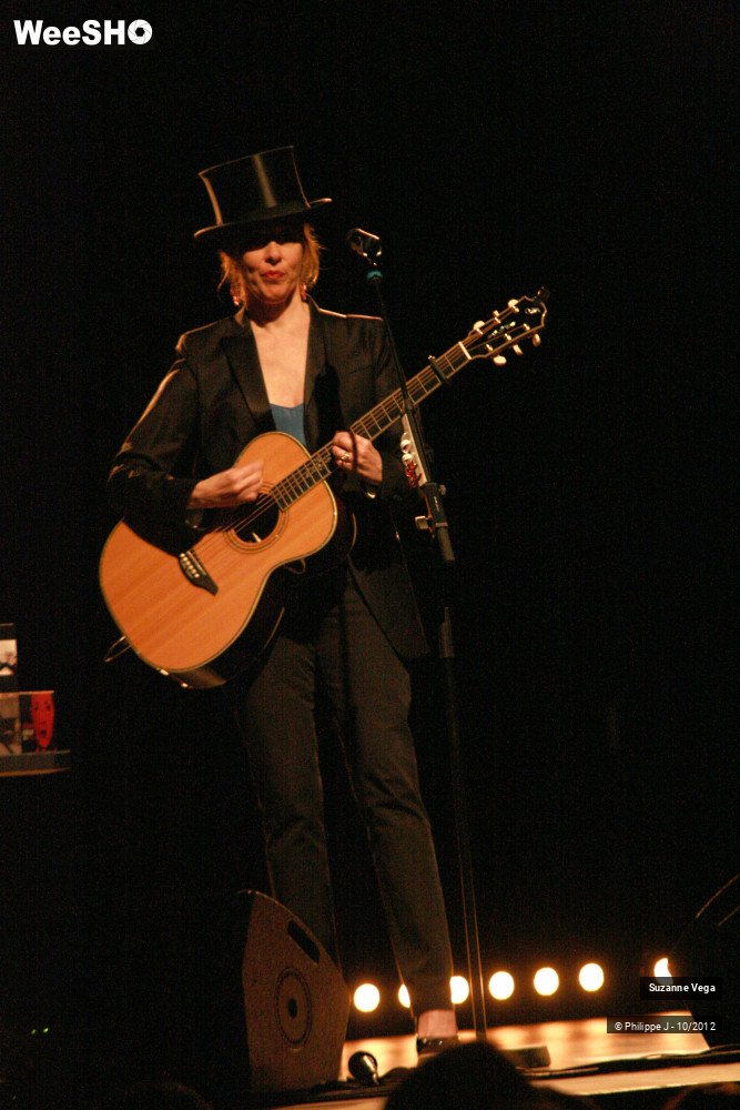7/14 photos du spectacle Suzanne Vega