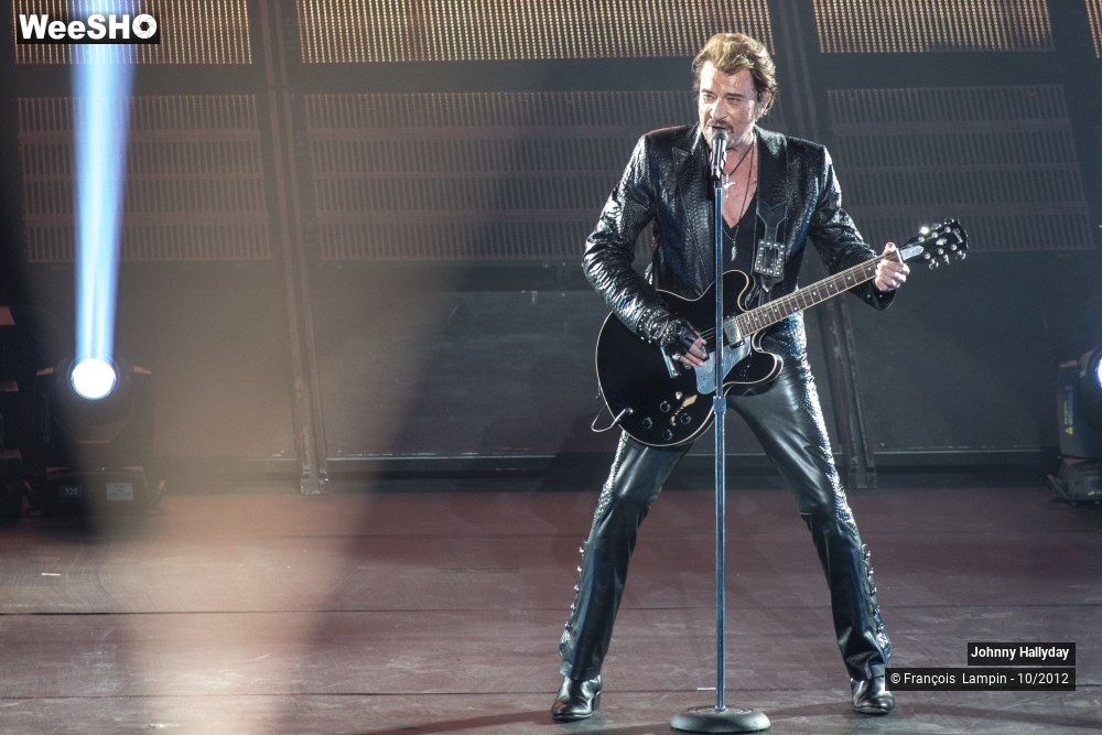 50/50 photos du spectacle Johnny Hallyday