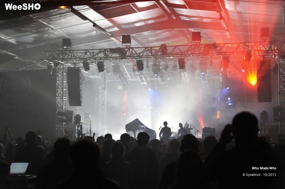 5/25 photos du spectacle Who made Who 