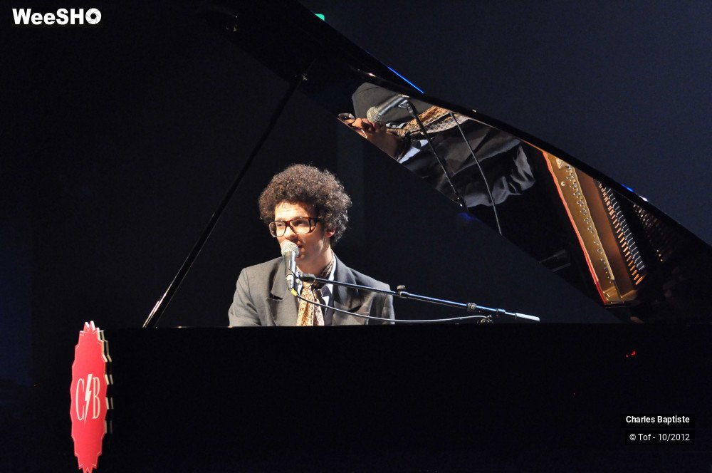 14/33 photos du spectacle Charles Baptiste